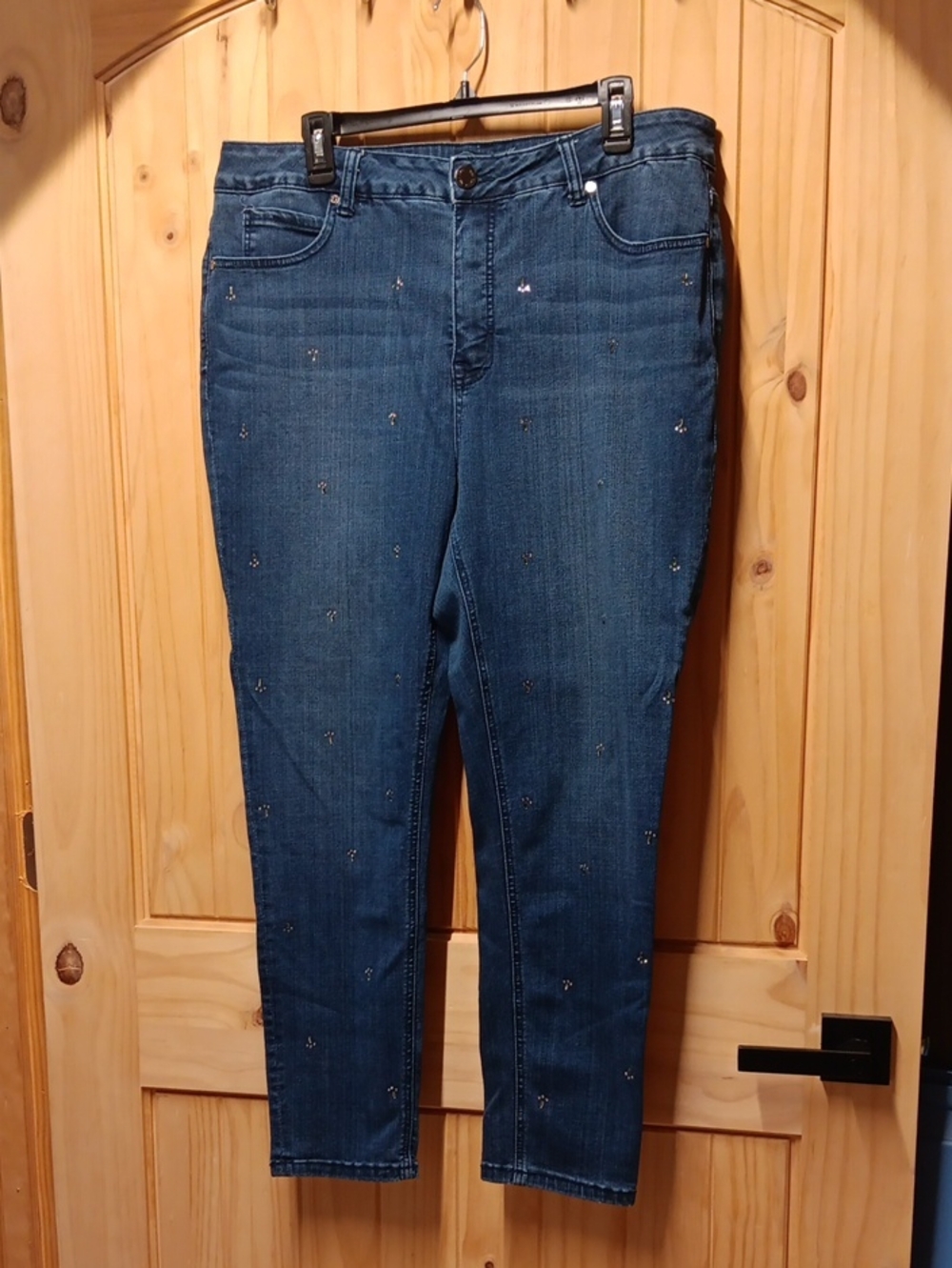 Diane Gilman Dark Blue Embellished Ankle Jeans EUC